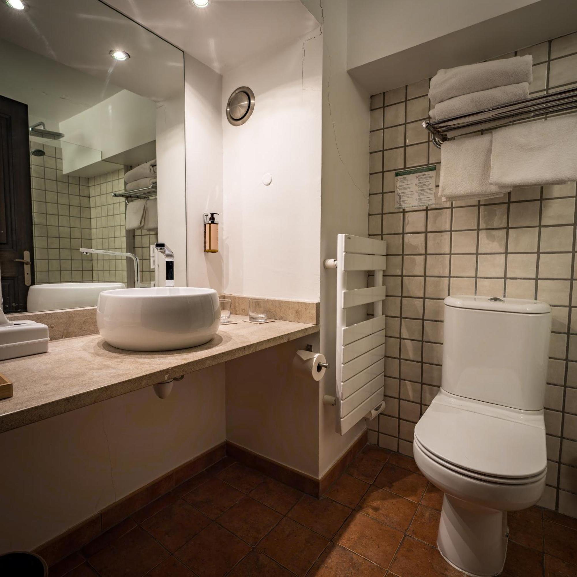 Le Grimaldi Bed & Breakfast Cagnes-sur-Mer Bagian luar foto